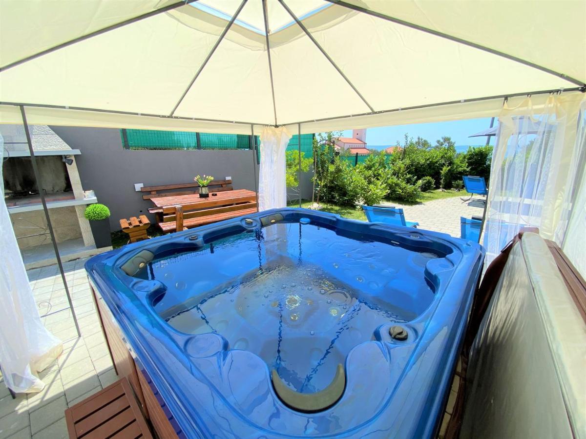 Lux Apartment Sea Shell With Jacuzzi Макарска Экстерьер фото