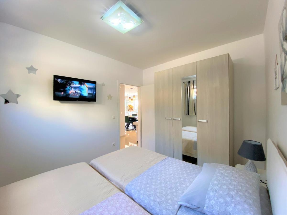 Lux Apartment Sea Shell With Jacuzzi Макарска Экстерьер фото