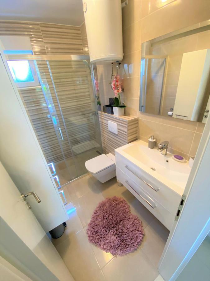 Lux Apartment Sea Shell With Jacuzzi Макарска Экстерьер фото